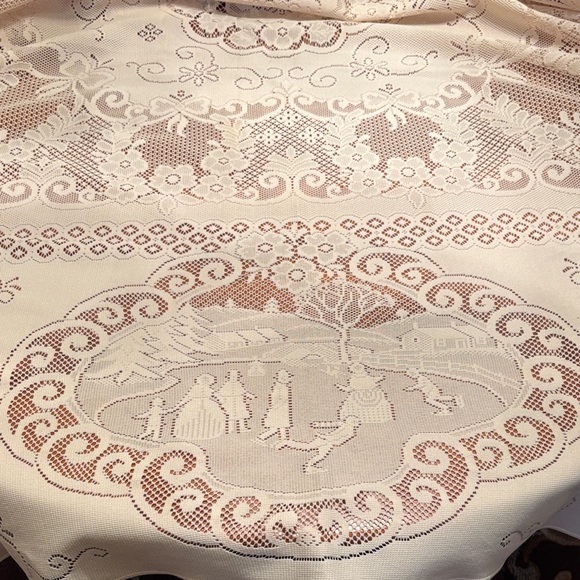 Estate Other - 9’x5’ Cream Lace Tablecloth OR Craft Lace/ Fabric with Winter Scenes
